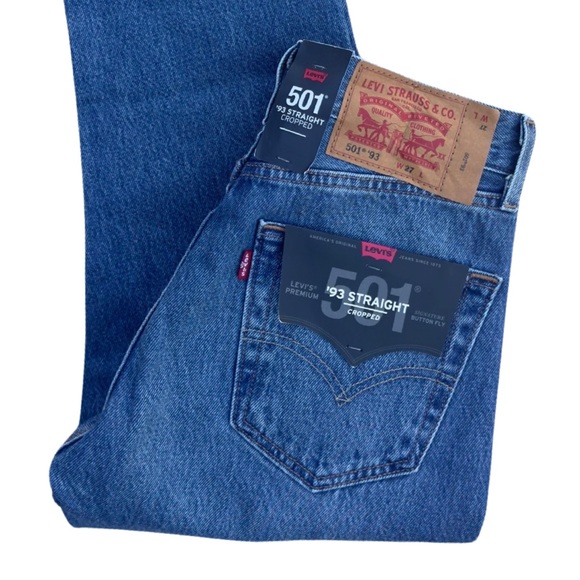Levi’s 501® ‘93 Straight Crop Jeans On My Radio - Blue - Picture 16 of 16